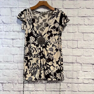 HAVE & HAVE Floral Print V-Neck Top‎ Size L